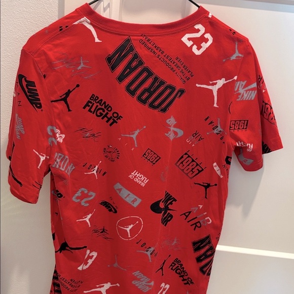 Lot of 2x [Jordan] & [adidas] Short-Sleeved Graphic T-Shirts Youth Sz Large/XL - Picture 7 of 14